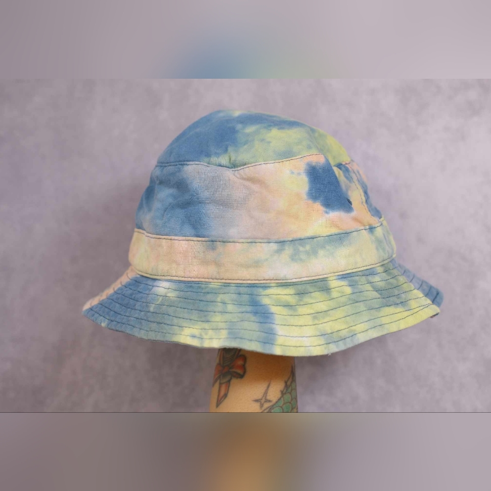 Kids tie die bucket hat by Orginal Use